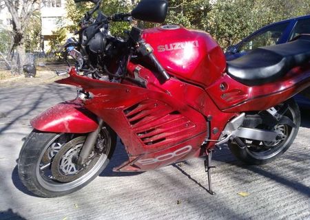 suzuki RF900R accidentat