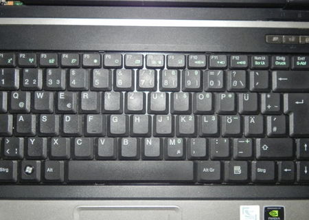 Tastatura Asus C90S, stare exceptionala...