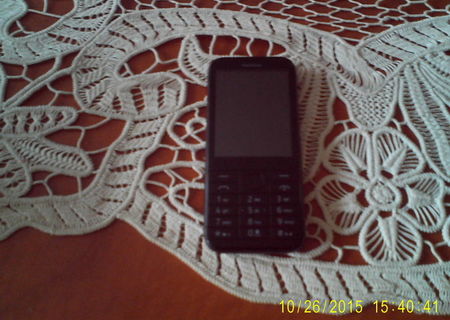 Telefon mobil Nokia 225