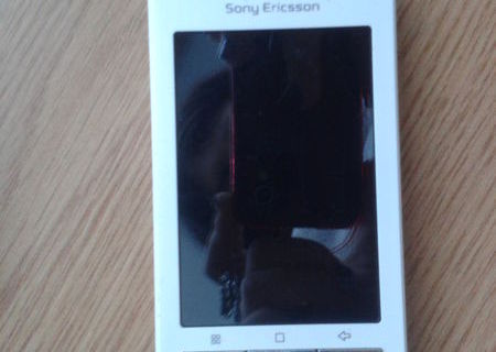 Telefon Sony Ericson  Xperia X8