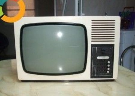 Televizor alb negru sport