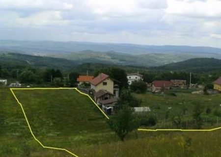 Teren constructii in Salicea, dupa Faget, zona rezidentiala de case noi Teren constructii in Salicea, dupa Faget, zona rezidentiala de case noi