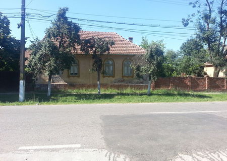 Teren cu casa demolabila Ghiroda