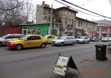 Teren Lizeanu 254 /360 mp cu pravalie si 2 camere adiacente Teren Lizeanu 254 /360 mp cu pravalie si 2 camere adiacente