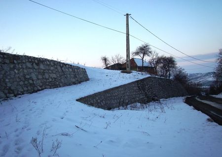 Teren si casa 1,5 ha Iuriu de Cimpie Cluj