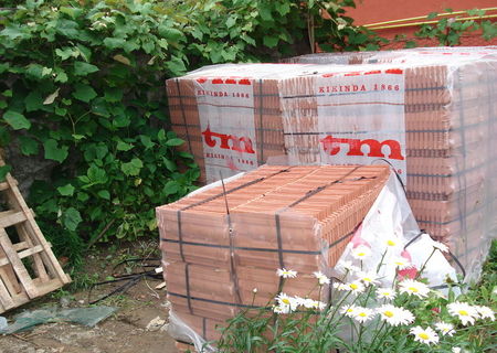 Tigla ceramica noua de Kikinda