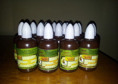 Tinctură de propolis Tinctură de propolis