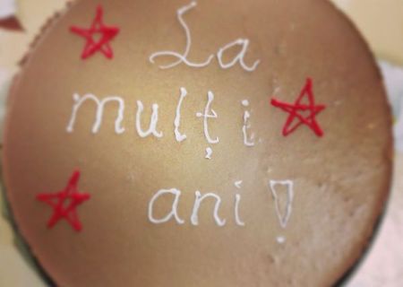 Tort mousse de ciocolata