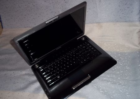 Toshiba Satellite A300 PSAGUE-00100HR3 pe componente sau intreg Toshiba Satellite A300 PSAGUE-00100HR3 pe componente sau intreg