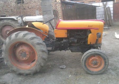 Tractor Fiat 411 Tractor Fiat 411