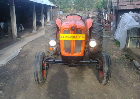 tractor Fiat 411r