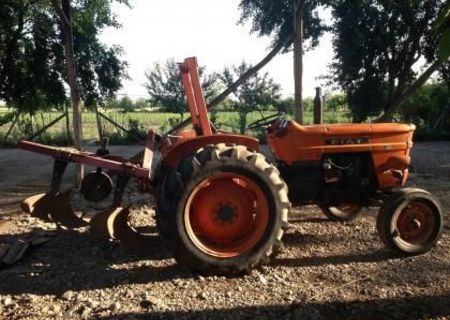 Tractor Fiat 450