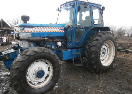 Tractor Ford si Plug