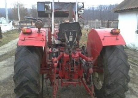 tractor international