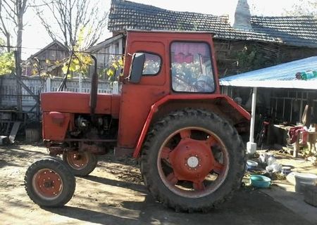 Tractor leu 45 cp. impecabil