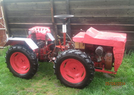 tractor tomo vincovic pe18