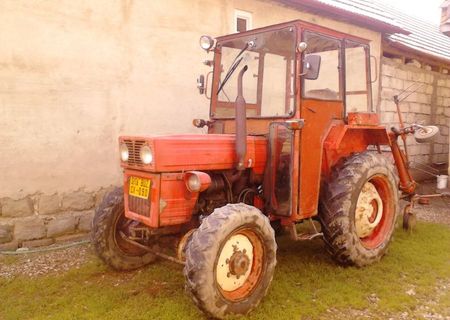 Tractor U445