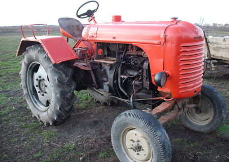 tractor U445