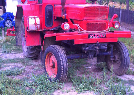 Tractor U650