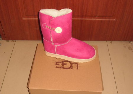 UGG  cizme  4 culori