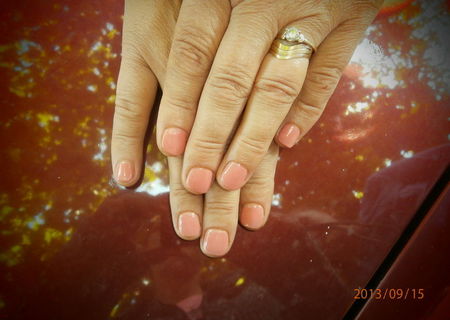 Unghii gel constructie si gel lac