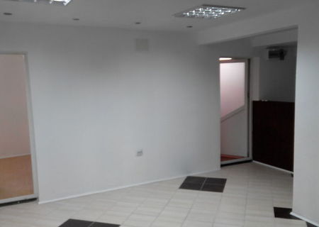 Unirii,Ap.3 camere 64 mp.,demisol