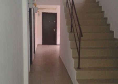 urgent vand apartament 3 camere