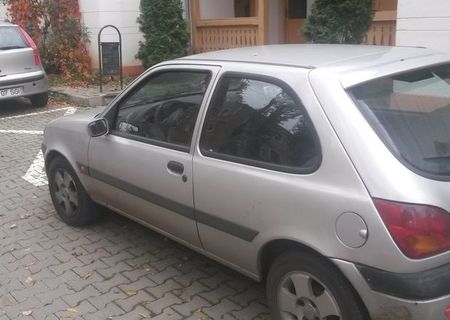 ! URGENT ! VAND FORD FIESTA 2001 ! URGENT ! VAND FORD FIESTA 2001