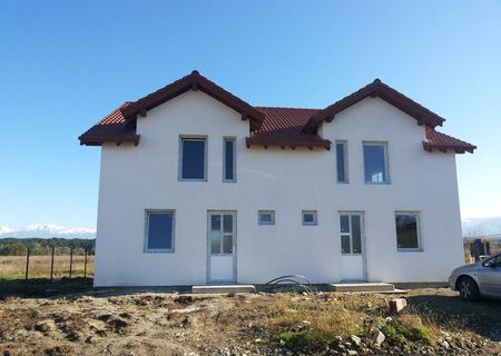 VAND 1 APARTAM IN DUPLEX CALEA CISNADIEI VAND 1 APARTAM IN DUPLEX CALEA CISNADIEI
