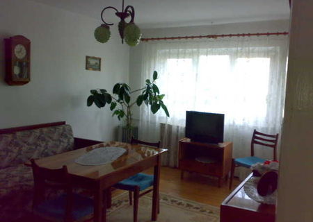 Vand 2 camere decomandate