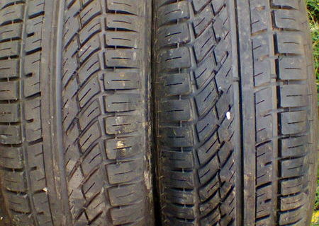 Vand 2 cauciucuri vara noi dimens. 195/60 R15