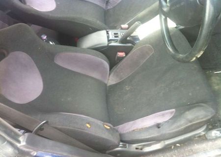 Vand 2 scaune fata si o bancheta RECARO uzate de pe Subaru Impreza RX sedan.