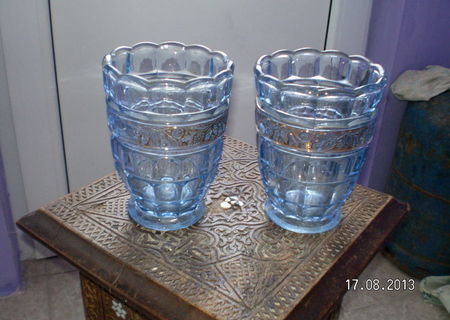 vand 2 vaze