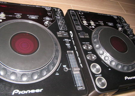 Vand 2 x Pioneer CDJ 1000 MK3