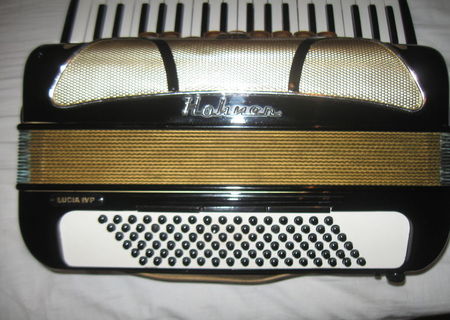 vand acordeon Hohner Lucia IVP negru 96 basi