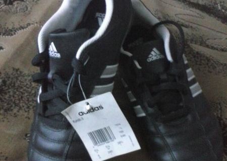 vand adidasi negrii originali adidas