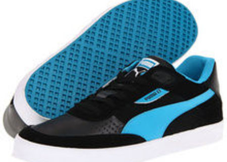 Vand adidasi, tenesi , pantofi fotbal, noi originali,puma , addidas, reebok .