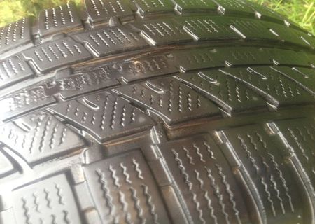 Vând anvelope de iarna M+S 225/55/16 Bridgestone;205/60/16 Tigar