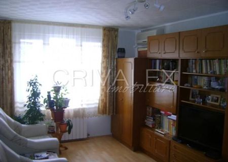 VAND AP 2 CAMERE CAMIL RESSU STRADAL