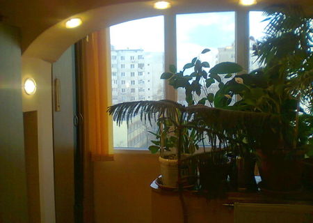 vand ap.2 camere,cf.1,circ,53 mp,etaj 4/10,Sos.PANTELIMON sector 2 ,aprop. METROU