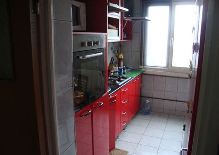 vand ap 3 camere berceni