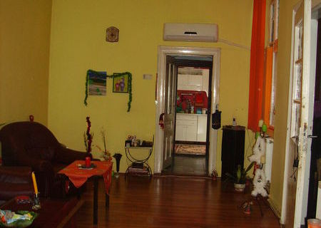 VAND AP 3 CAMERE+GARAJ