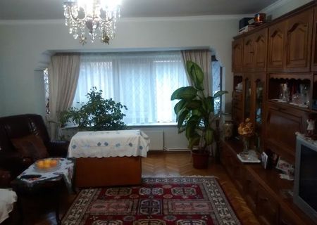 vand ap 3 camere stadion farul