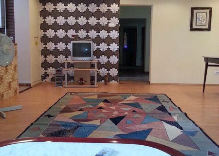 Vand ap 4 camere extrem de generos