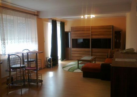 Vand apartamant cu 1 camera amenajat si utilat complet Vand apartamant cu 1 camera amenajat si utilat complet