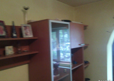 vand apartament