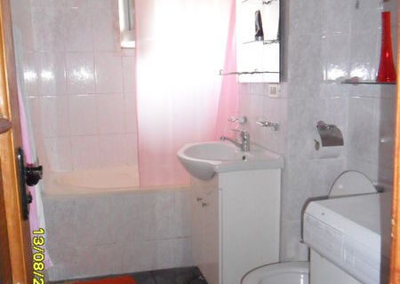 vand apartament