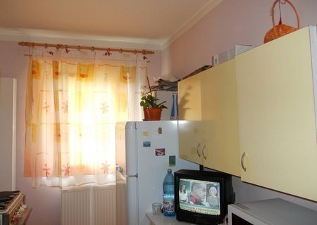 vand apartament 2 cam. FAGARAS