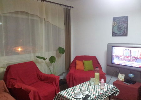 vand apartament 2 cam. pret negociabil !!!