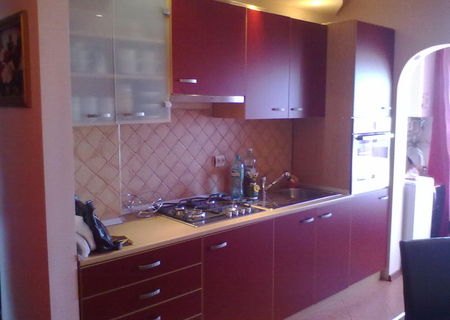 vand apartament 2 camere